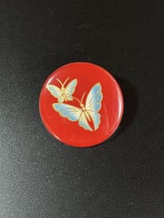 琉球漆器　蝶々　朱色　ループタイ