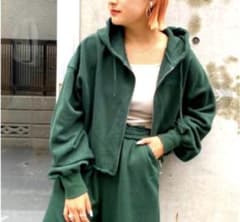 ♡美品♡Who's Who gallery♡パーカーのサムネイル