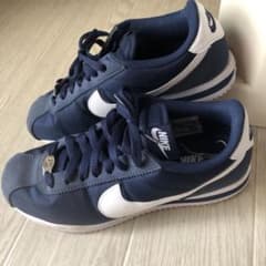 ナイキ ネイビー スニーカー