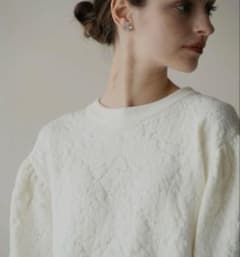 OHGA フラワージャガードニット プルオーバー - メルカリ