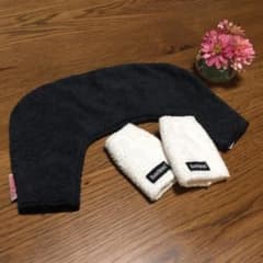 みか様専用 ♡美品♡ ベビービョルン よだれカバー 正規品のサムネイル