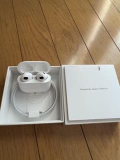第3世代AirPods、付属品あり。のサムネイル