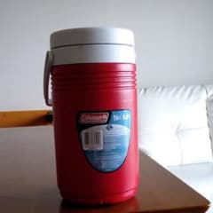 ウォータージャグ　1/2GAL 1.8㍑　赤のサムネイル