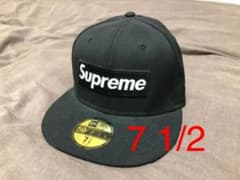 Supreme World Famous Box Logo New Eraのサムネイル