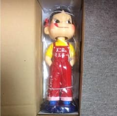 復刻版ペコちゃん人形のサムネイル