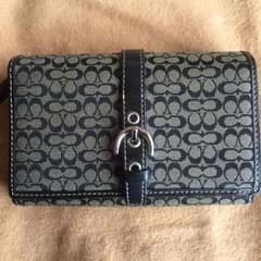 coach☆2つ折り財布のサムネイル