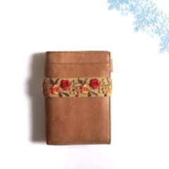 m54381398401_1.jpg?1725809429