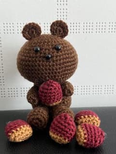 ハンドメイド あみぐるみ くま くりのサムネイル
