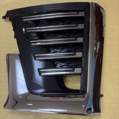 30 ヴェルファイア後期 フロントバンパーメッキガーニッシュ／カバー左