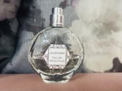 JILLSTUART Eau de White Floral 香水のサムネイル