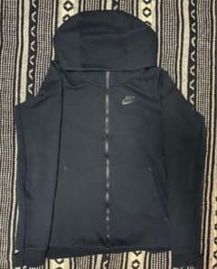 「希少」NIKE テックフリース パーカー ブラック M swag dのサムネイル