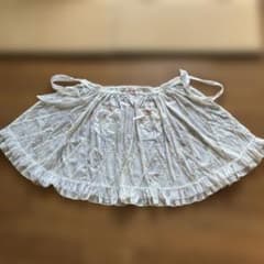 ☆美品☆アキアカネ☆さえら フリルとレースの装飾エプロン - メルカリ