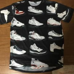 とむりんそん様専用jordan Tシャツ シューズ柄のサムネイル