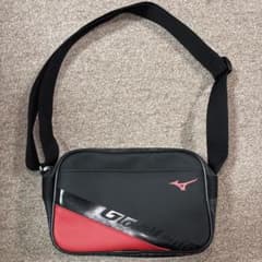 Mizuno ショルダーバッグ ブラック/レッドのサムネイル