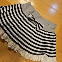 新品タグ付きTRALALAのリバーシブルスカートのサムネイル