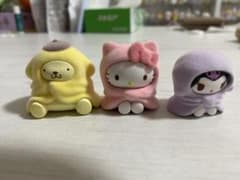 サンリオキャラクターズ おふとんかぶりっこ フィギュア 3点セットのサムネイル