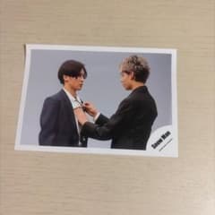 Snow Man 目黒蓮 ラウール 公式写真のサムネイル