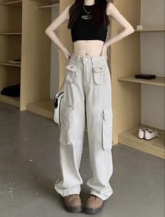 ホワイトデニムカーゴパンツのサムネイル