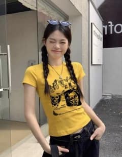 イエロー グラフィック 半袖Tシャツ レディースのサムネイル