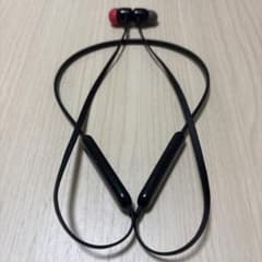 Beats ワイヤレスイヤホンのサムネイル