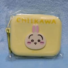 ちいかわ　うさぎ　シリコンポーチ