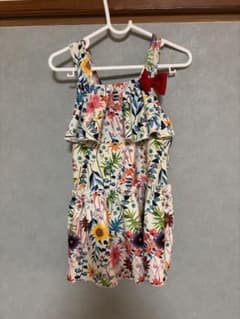 オーシャンアンドグラウンド 花柄　水着 130サイズ　帽子付きのサムネイル