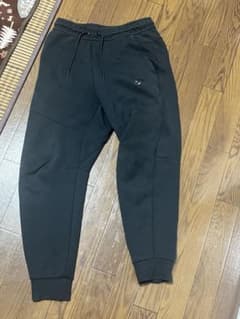 Nike ジョガーパンツ 黒 テックフリースのサムネイル