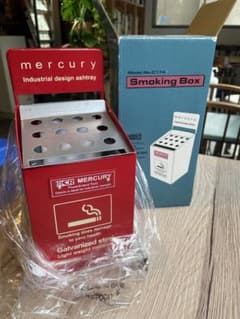 倉庫発掘　デッドストック 貴重赤色廃盤MERCURY ブリキ灰皿 アメリカ雑貨 倉庫発掘 デッドストック 貴重赤色廃盤MERCURY ブリキ灰皿 アメリカ