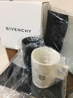 GIVENCHY ジバンシー モーニングペアセットのサムネイル