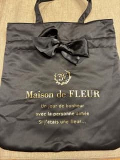 Maison de FLEUR センターリボントートバッグ ブラックのサムネイル
