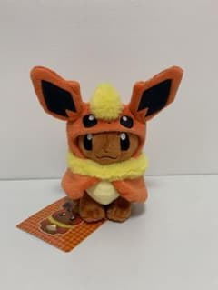 ぬいぐるみ　ブースターポンチョのイーブイのサムネイル