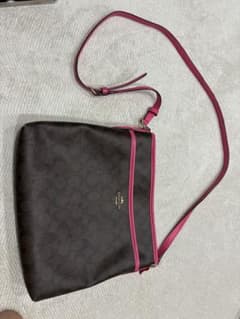 COACH ショルダーバッグ シグネチャー ピンクのサムネイル