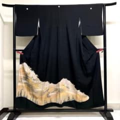 黒留袖 五つ紋 比翼付き 金駒刺繍 金彩 鶴 山車 松 バチ襟 着物 016tz