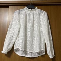 ローリーズファーム　レース トップス 重ね着　ハイネックのサムネイル