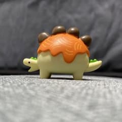 ライステゴサウルス　ガチャガチャのサムネイル