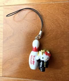 ラウンドワン限定 ハローキティ ストラップ　ディズニー　ワンピース ラウンドワン限定 ハローキティ ストラップ ディズニー ワンピース