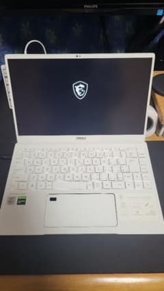 MSI　ノートパソコンのサムネイル
