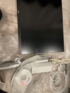 27UK850-W モニター　LG ジャンクのサムネイル