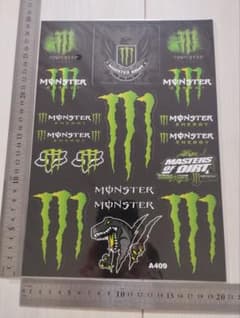 モンスターエナジー ステッカー 1シート 防水 バイク カスタム　自転車　スノボのサムネイル