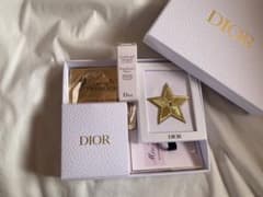 【AKKY様専用】DIOR 美容液 香水 バッジ シュシュ 試供品 サンプルのサムネイル