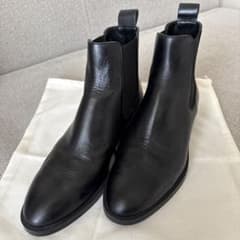 ZARA ブラック レザー サイドゴアブーツのサムネイル