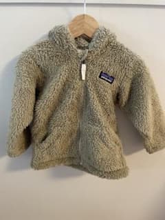 patagonia フリースジャケット 12-18M ベージュのサムネイル