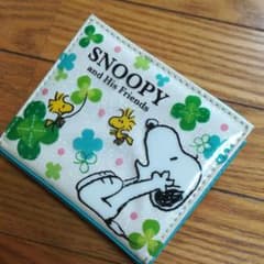 スヌーピーの財布のサムネイル