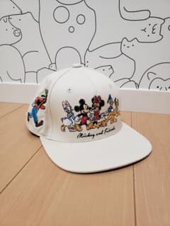 ディズニーストア　キャップ　完売品のサムネイル