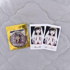 毛利蘭 コナンカフェ 缶バッジ Wフォトカードコレクションのサムネイル