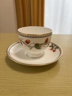 【即購入可】WEDGWOOD ティーカップ＆ソーサーのサムネイル