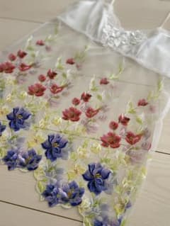 未使用品 サルート 刺繍レース付きキャミソール 花柄レース 白 - メルカリ
