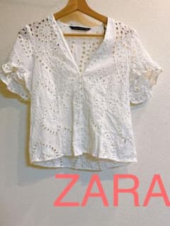 【aiko様専用】ZARA 刺繍 ブラウス トップスのサムネイル