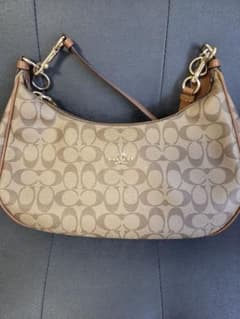 COACH ショルダーバッグ シグネチャーのサムネイル
