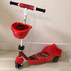 『新品‼︎』キックボード カーズ 3輪のサムネイル